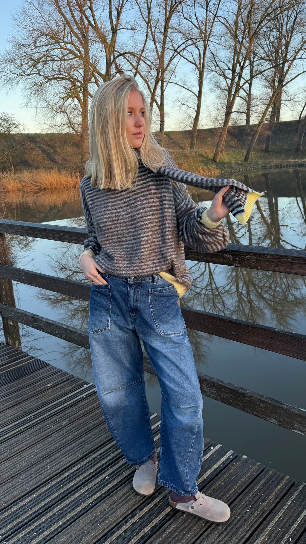 SUE trui met sjaal